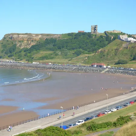 Esplanade Gardens, 1 * Scarborough